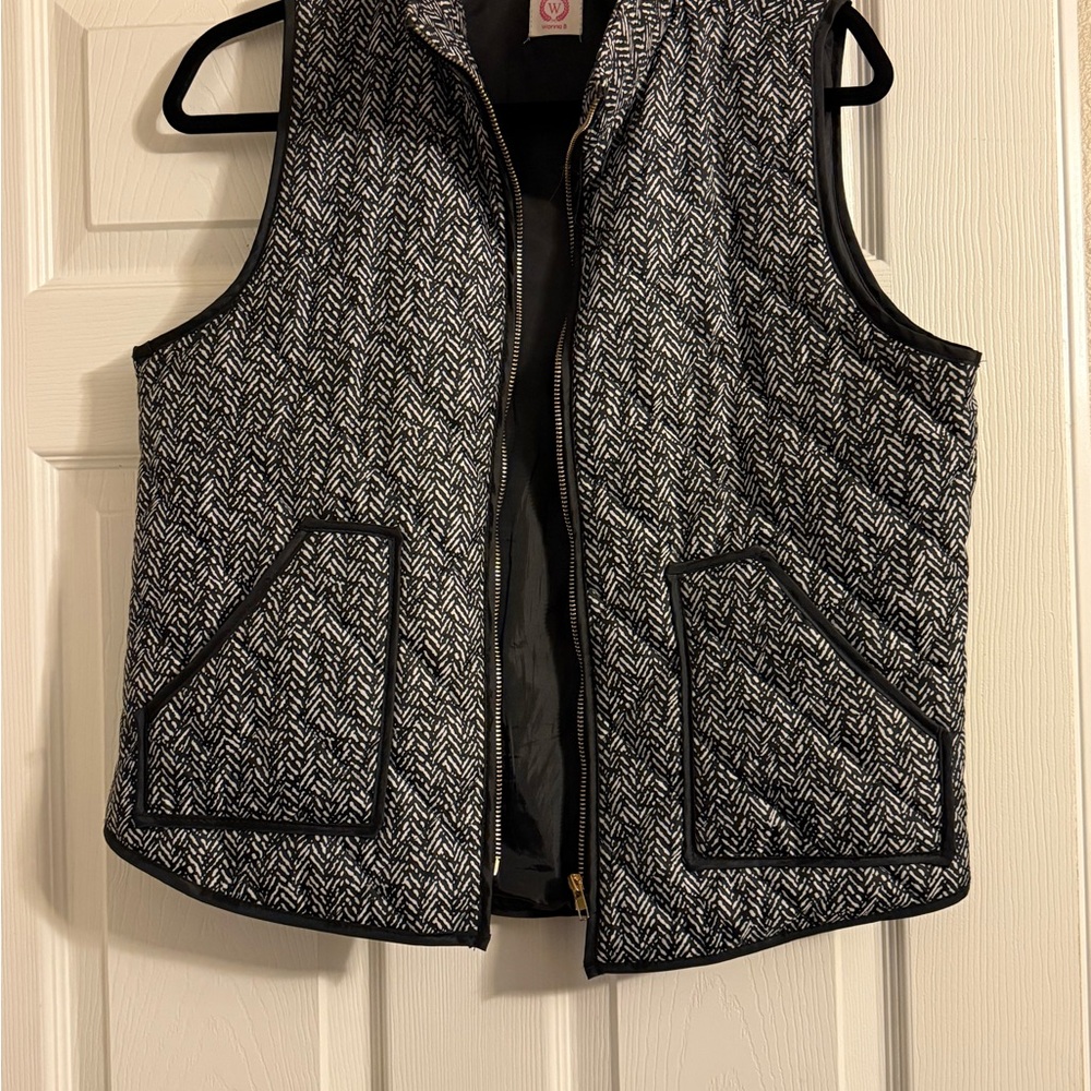 Women's Black and White Vest